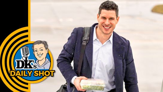 DK's Daily Shot of Penguins: Swell time for a Sid surge taken in Downtown (Podcasts)